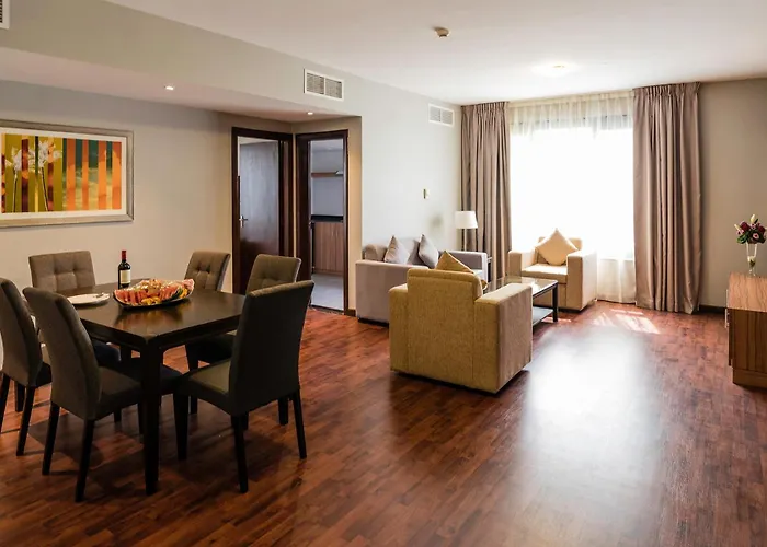 Emirates PlazaFerienwohnung